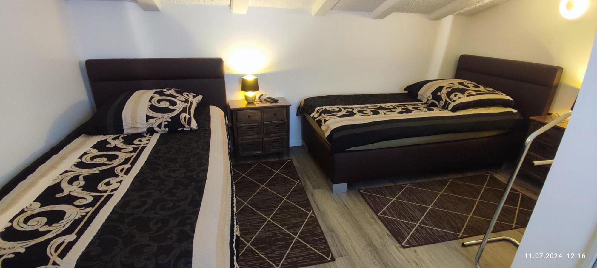 Die Hotelalternative Solingen Esterno foto